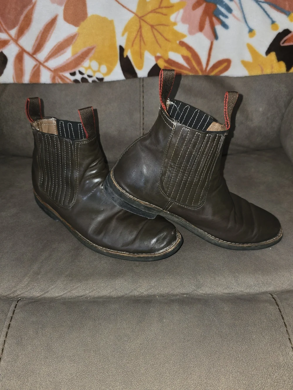 Authentic Mexican made Men's Brown Leather Chukka Boots with Elastic Side Panels